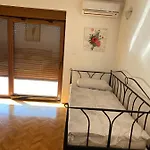 Gigi Οπατία
